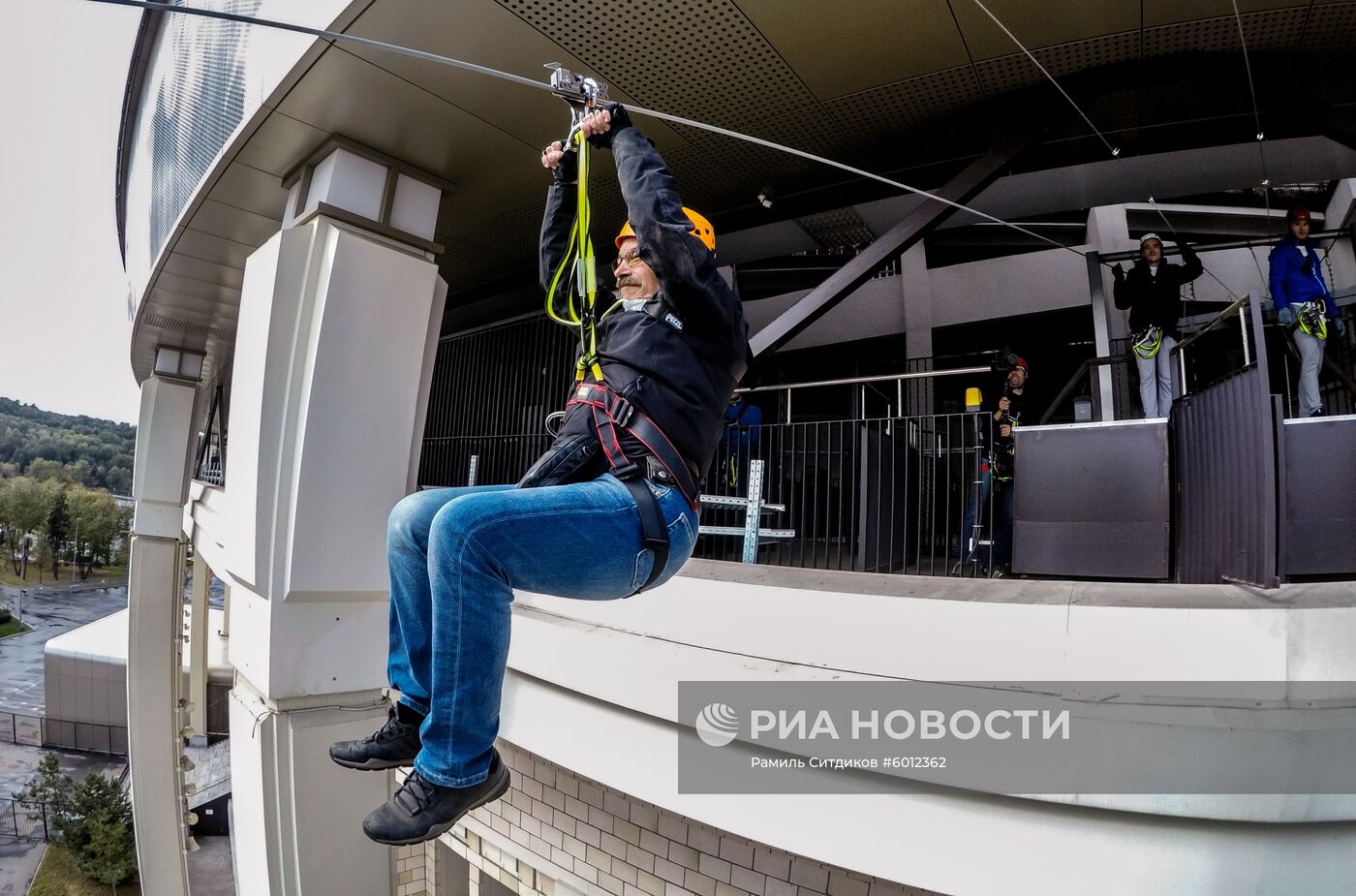 Открытие экстремального развлечения "Зиплайн" в "Лужниках"