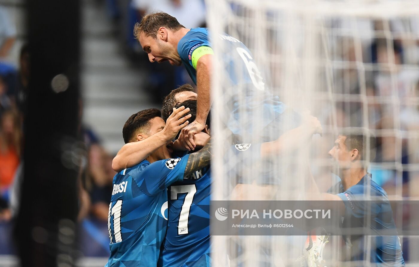 Футбол. Лига чемпионов. Матч "Лион" - "Зенит"