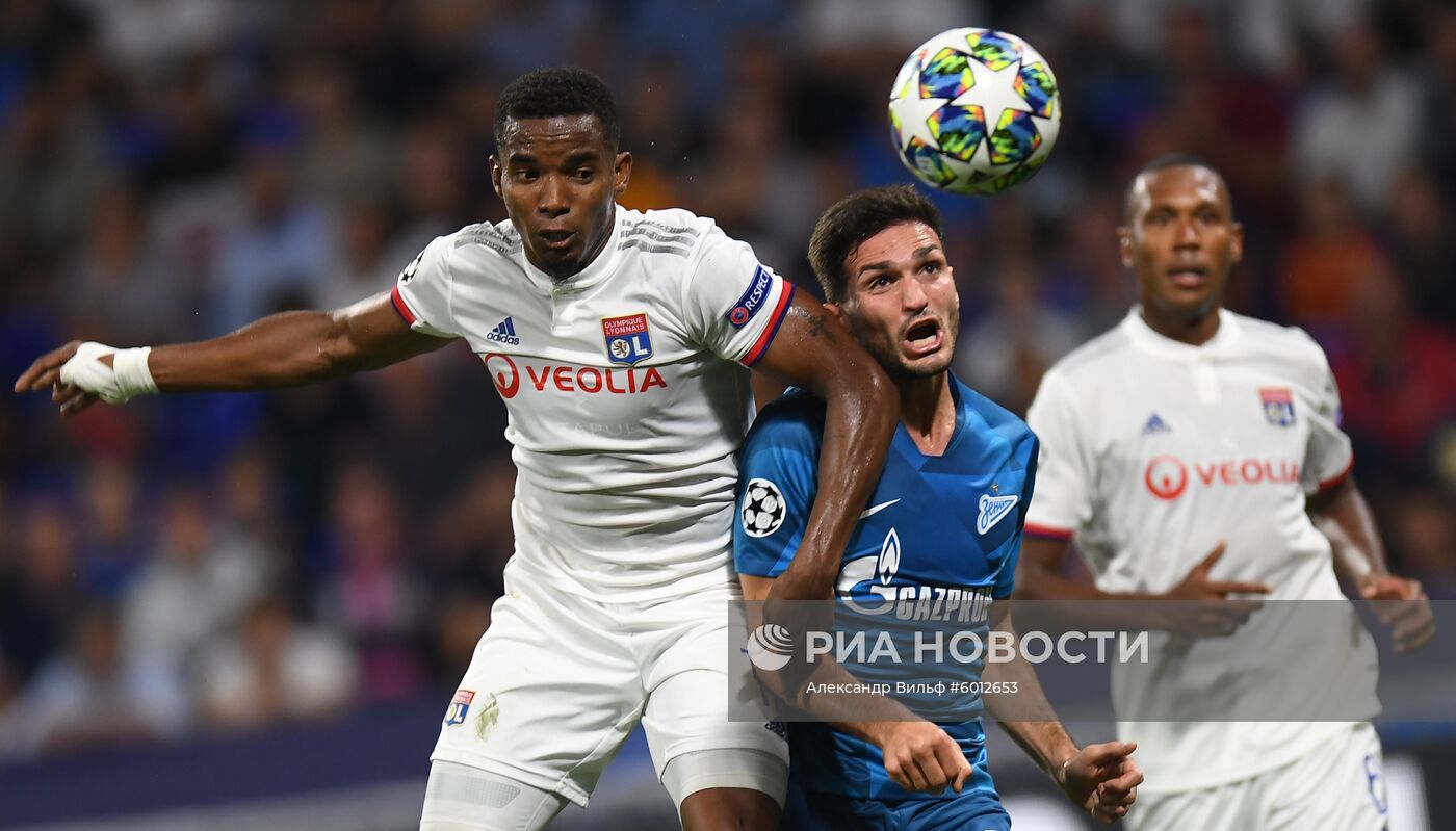 Футбол. Лига чемпионов. Матч "Лион" - "Зенит"