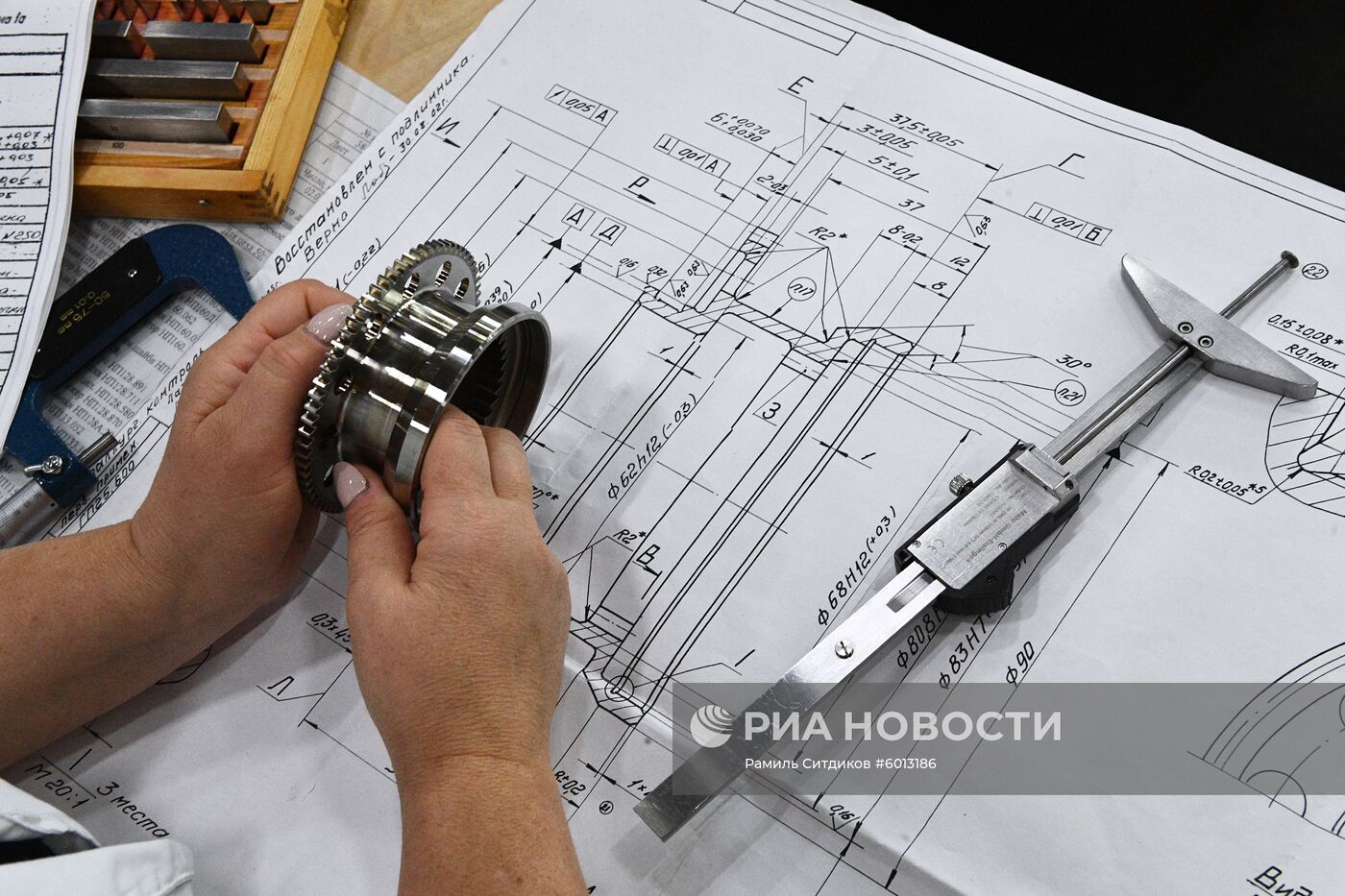 Открытие нового производства гидроагрегатов для самолетов МС-21