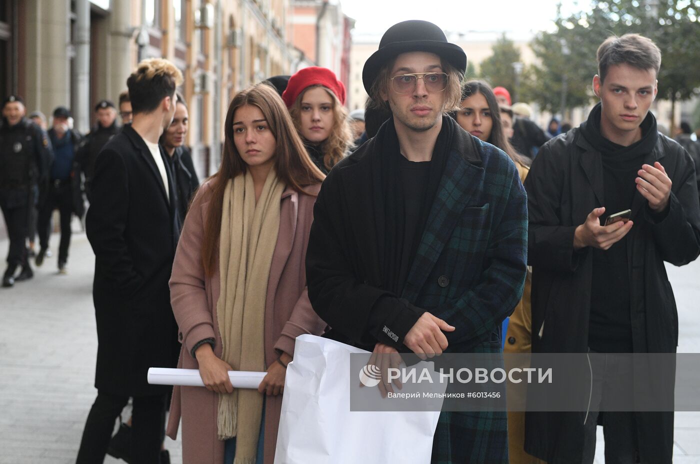 Одиночные пикеты в поддержку задержанных участников несанкционированных акций