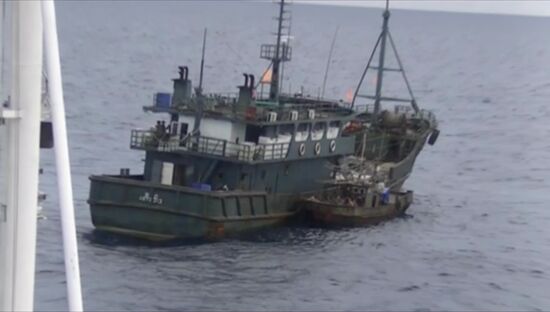 ФСБ РФ задержала браконьеров из КНДР в Японском море
