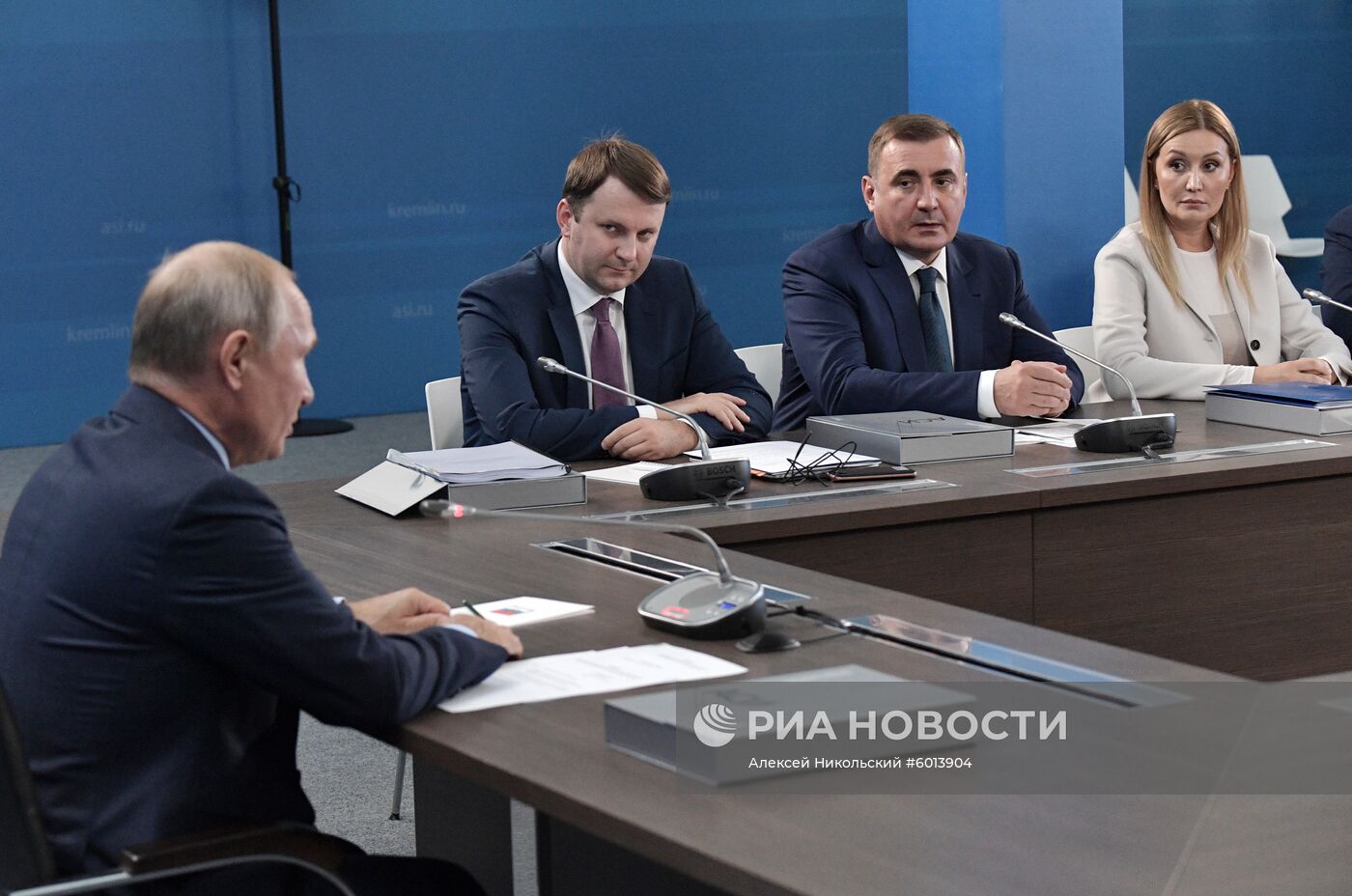 Президент РФ В. Путин провёл заседание наблюдательного совета АСИ