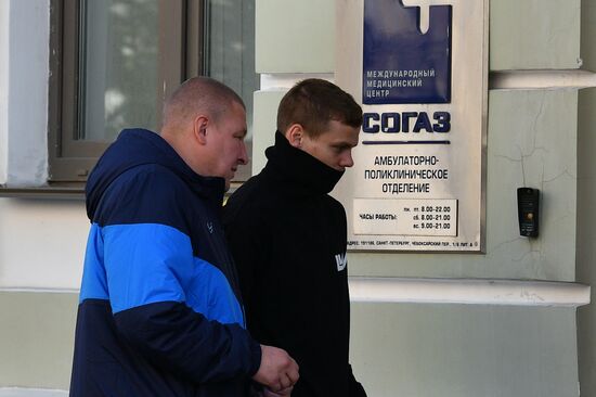 А. Кокорин прибыл на осмотр в медицинский центр СОГАЗ