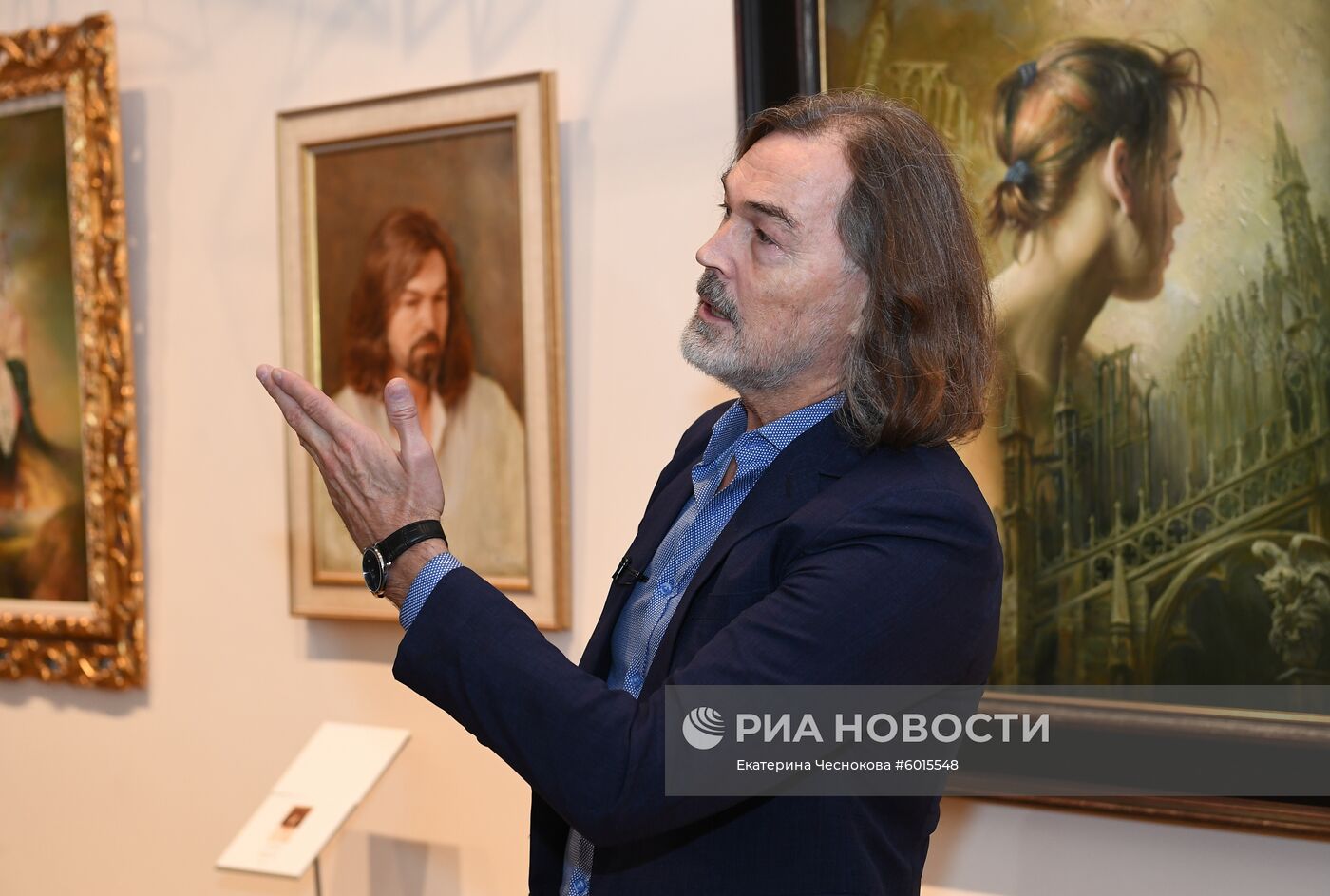 Открытие выставки Никаса Сафронова "Иные миры"
