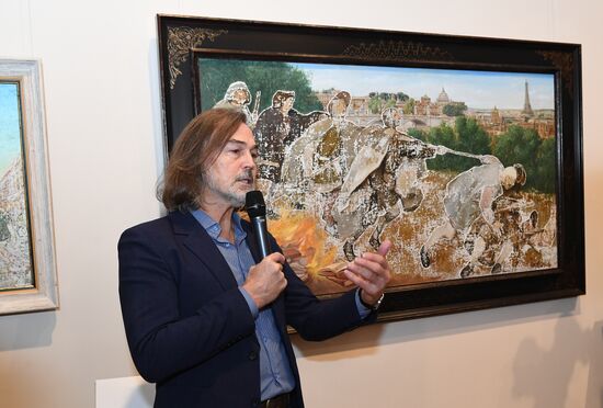 Открытие выставки Никаса Сафронова "Иные миры"