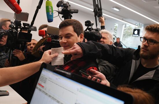 Старт продаж новых iPhone в России