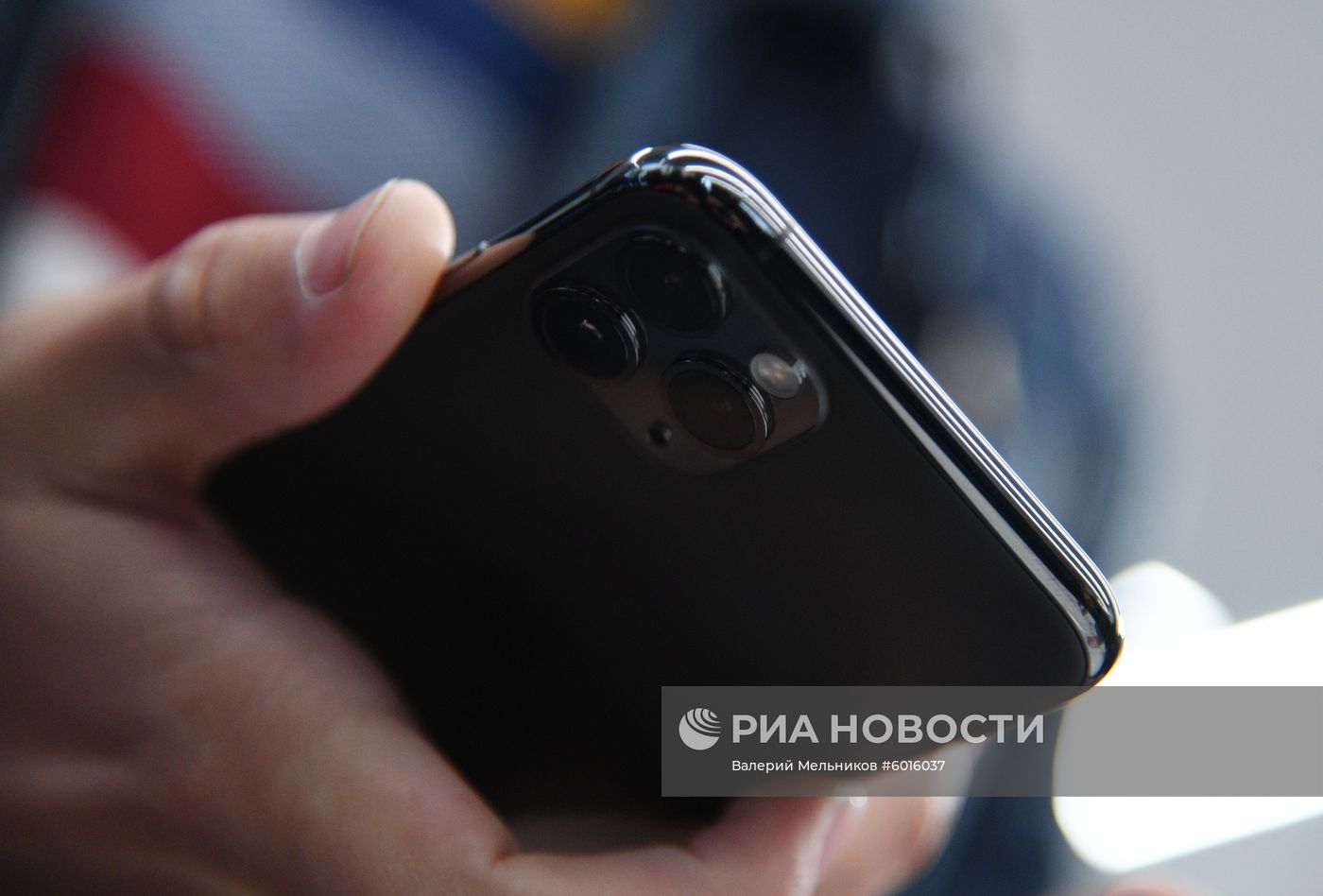 Старт продаж новых iPhone в России