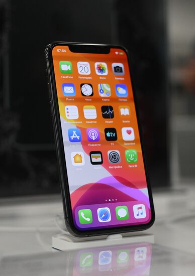 Старт продаж новых iPhone в России