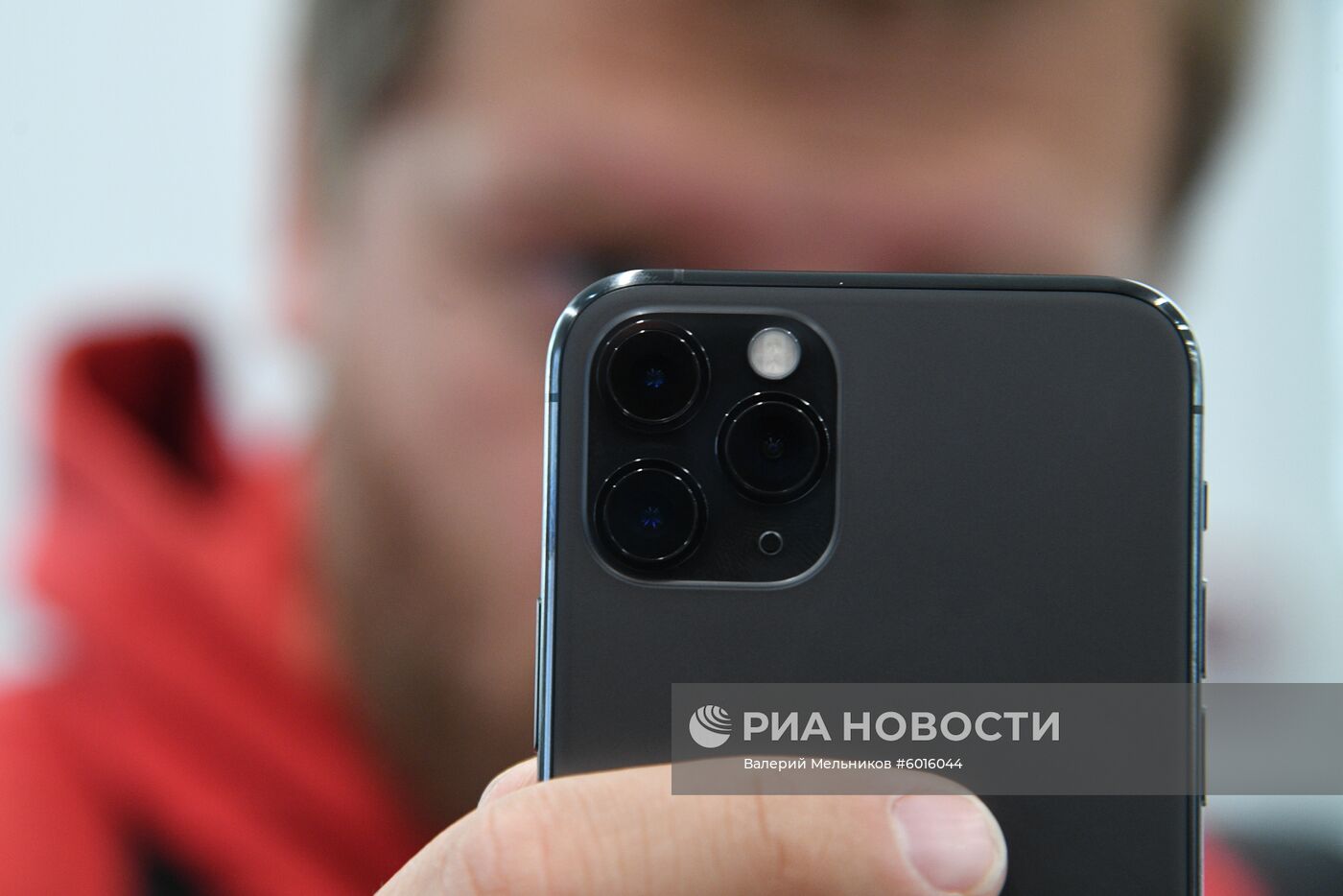 Старт продаж новых iPhone в России