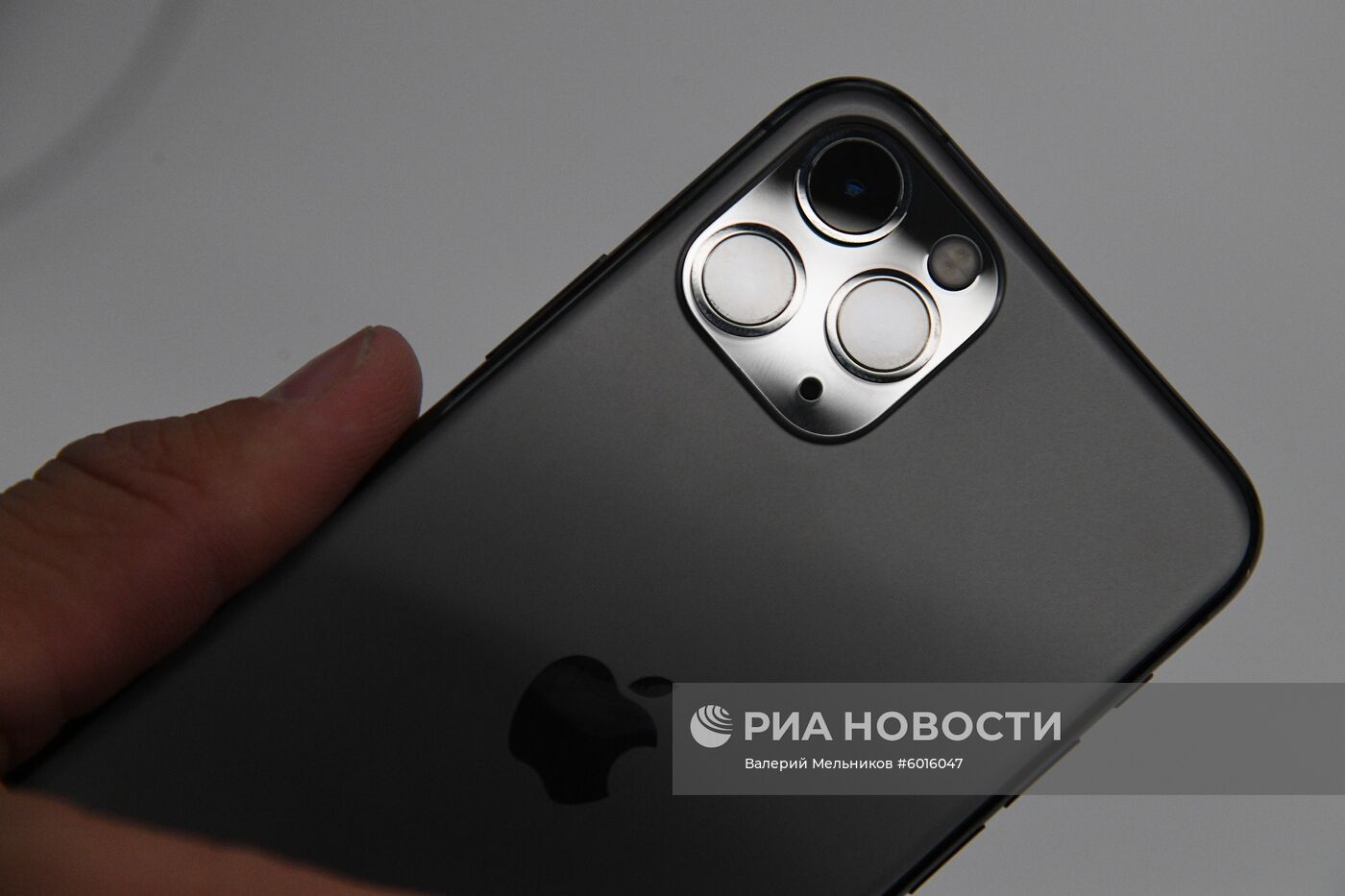 Старт продаж новых iPhone в России