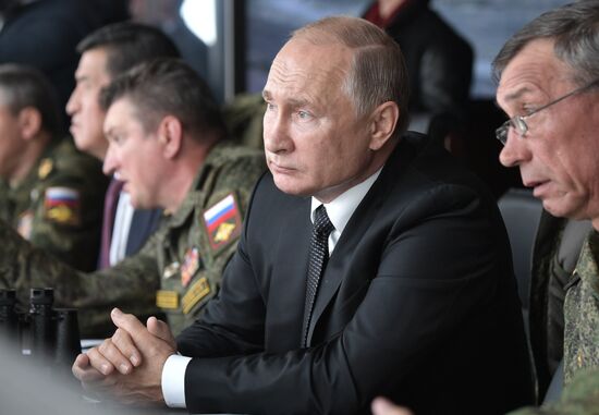 Рабочая поездка президента РФ В. Путина в Приволжский федеральный округ