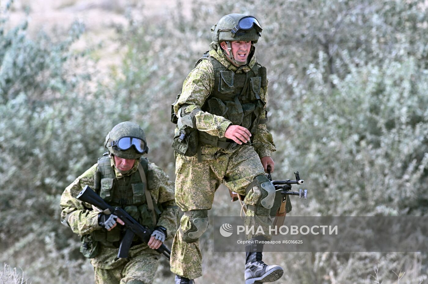 Командно-штабные учения "Центр-2019" в Дагестане