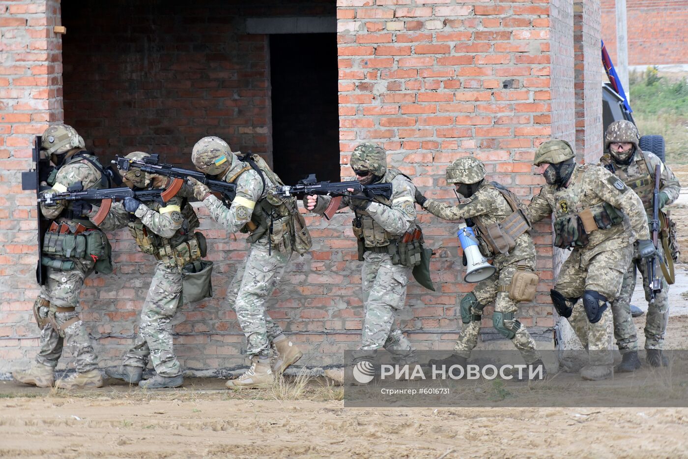 Международные военные учения Rapid Trident-2019 во Львовской области