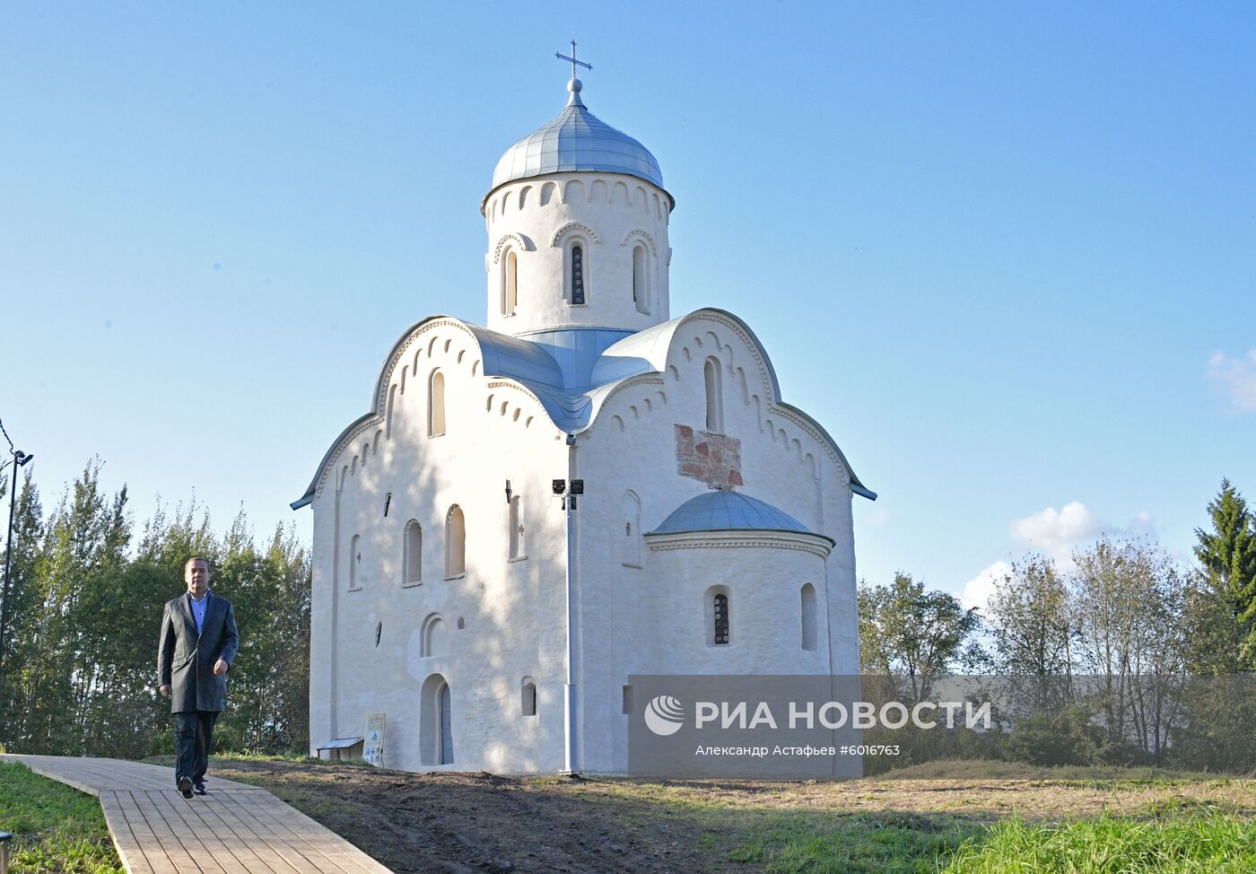 Рабочая поездка премьер-министра РФ Д. Медведева в Великий Новгород