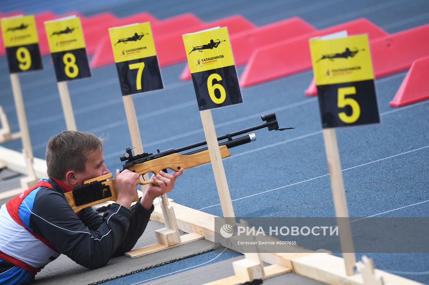 Празднование дня оружейника в Ижевске