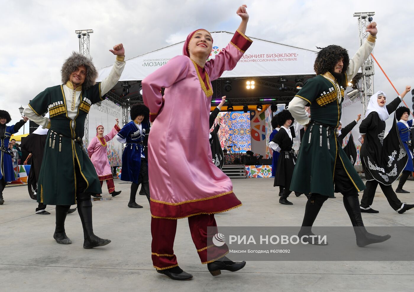 V Республиканский фестиваль "Мозаика культур" в Казани