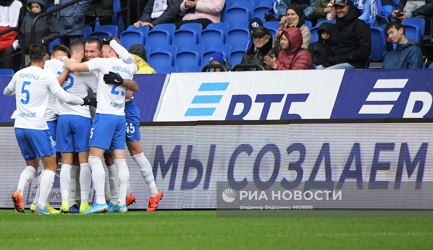 Футбол. РПЛ. "Динамо" - "Сочи"