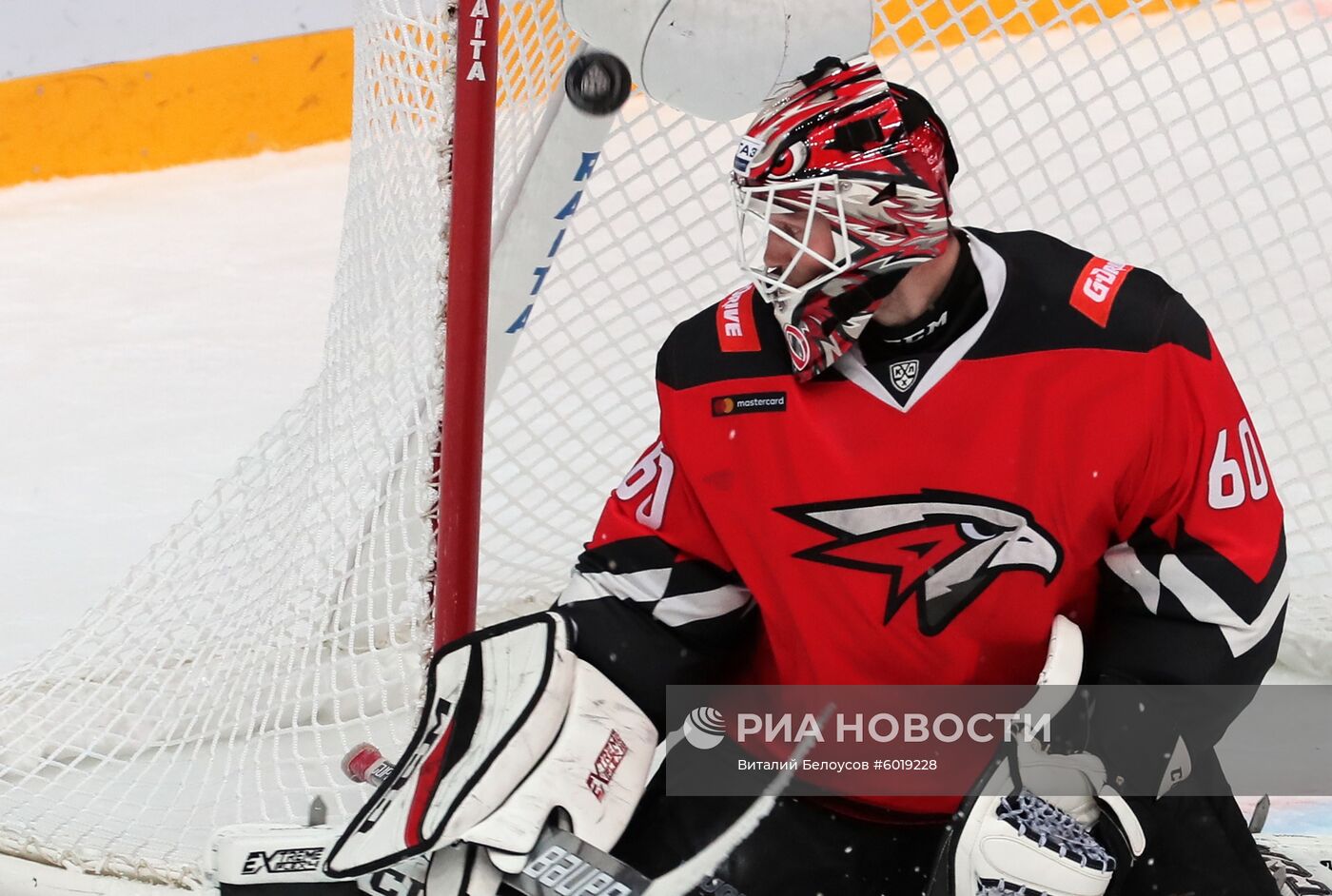 Хоккей. КХЛ. Матч "Авангард" - "Куньлунь"