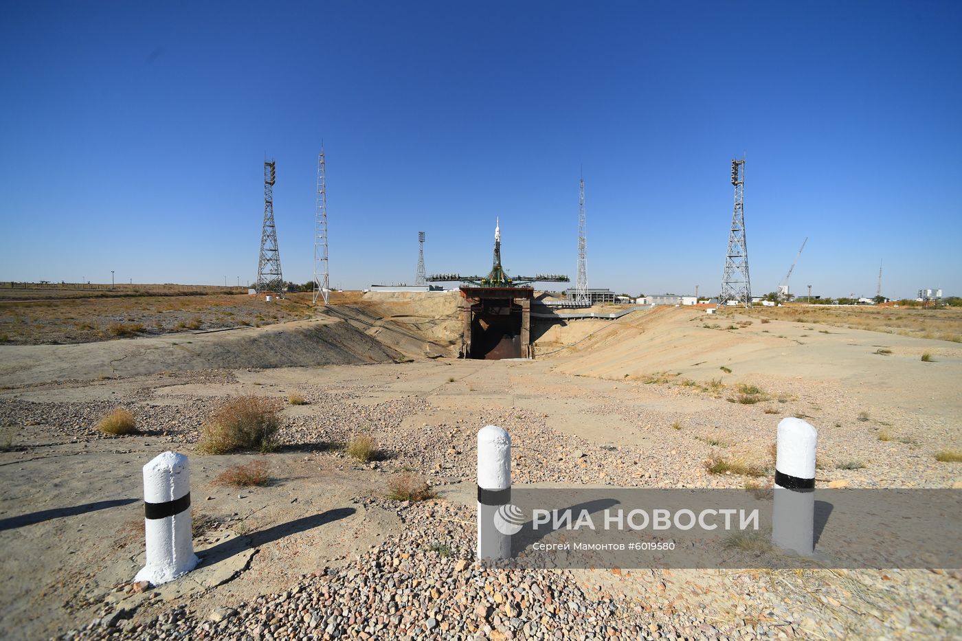 Вывоз РН "Союз-ФГ" с ТПК "Союз МС-15"
