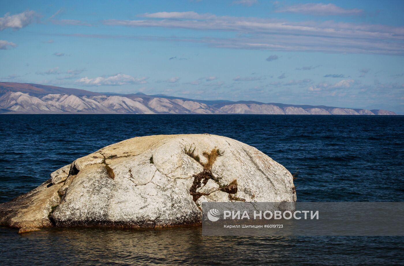 Остров Ольхон на озере Байкал