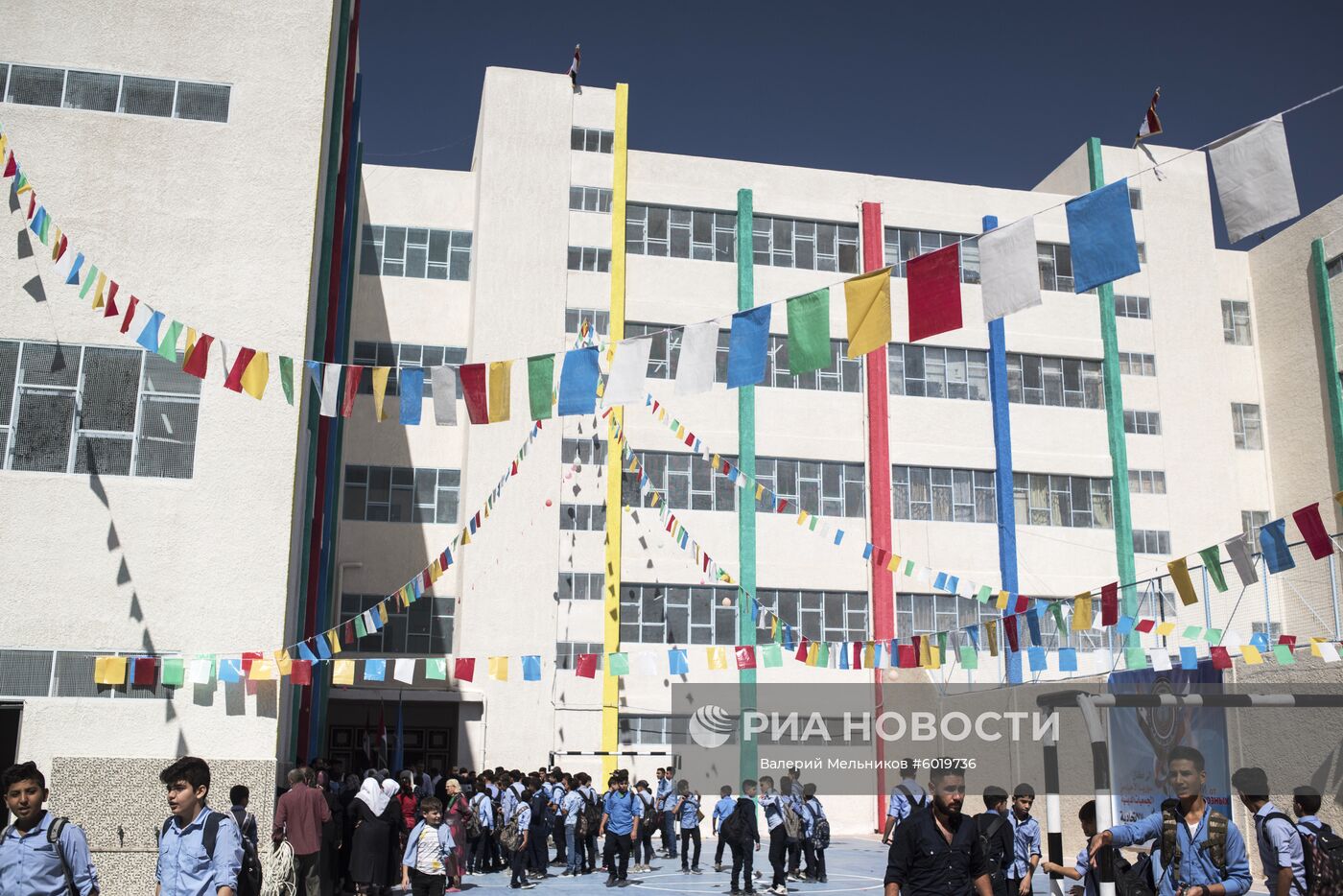 Открытие школы в Дамаске, отремонтированной на собранные в России средства