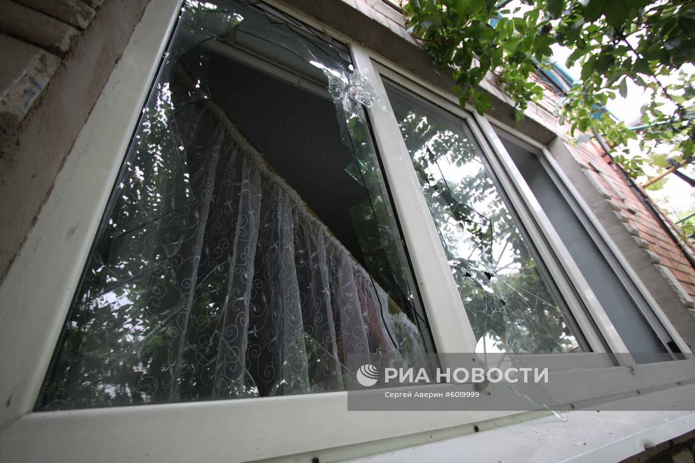 Последствия обстрела в Донецкой области