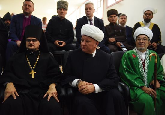 Открытие школы в Дамаске, отремонтированной на собранные в России средства