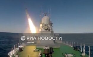 Первый пуск крылатой ракеты Х-35 "Уран" с корабля "Смерч"