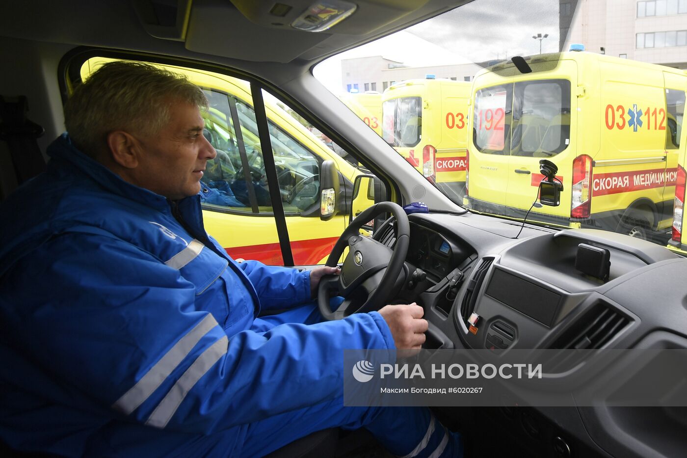 Вручение машин скорой помощи учреждениям здравоохранения Татарстана