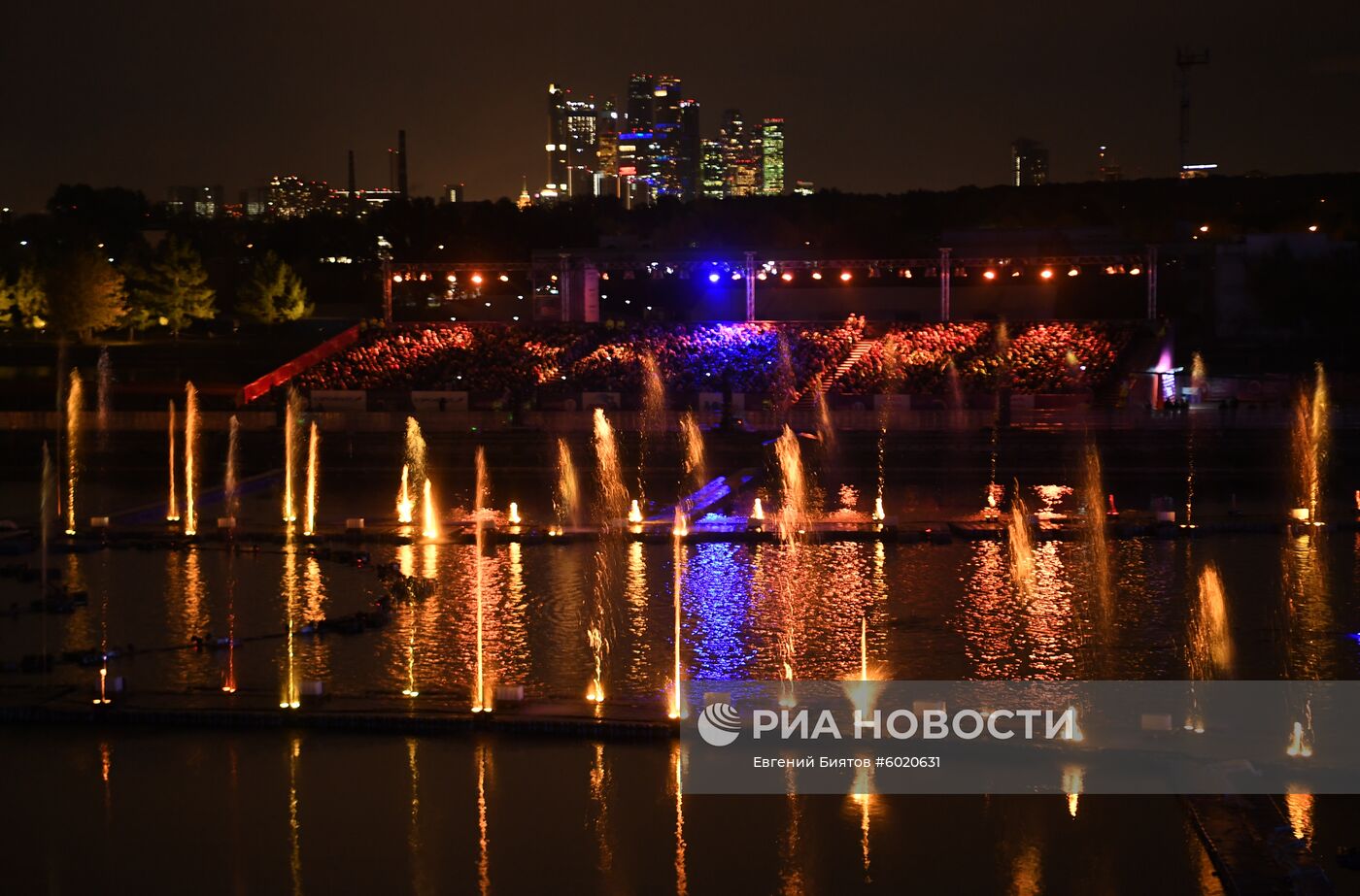 Закрытие фестиваля "Круг света"