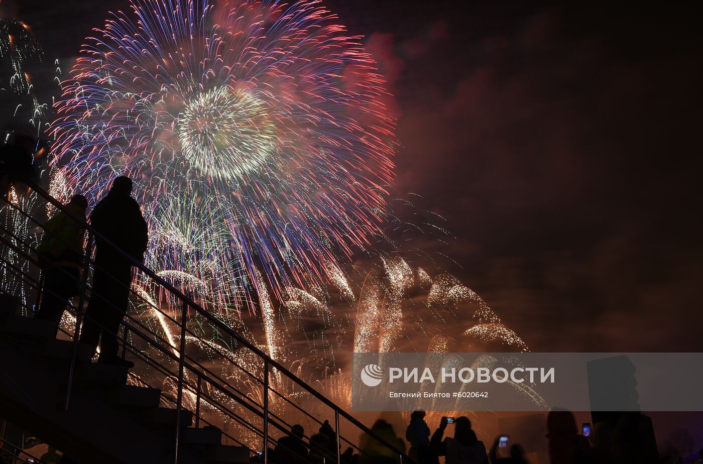 Закрытие фестиваля "Круг света"