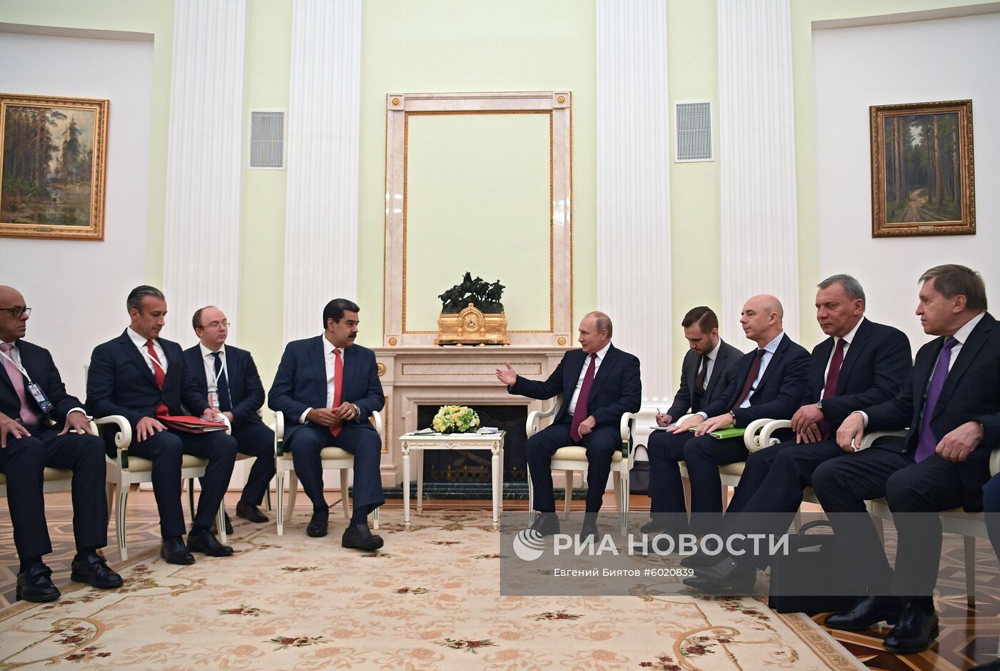 Встреча президента РФ В. Путина с  президентом Венесуэлы Н. Мадуро