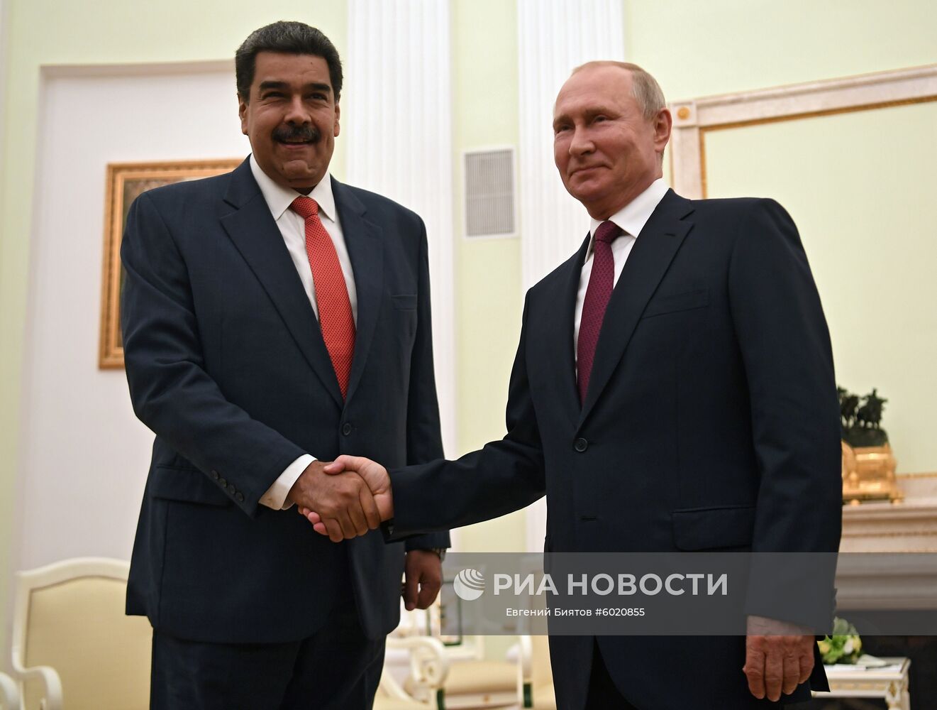 Встреча президента РФ В. Путина с президентом Венесуэлы Н. Мадуро