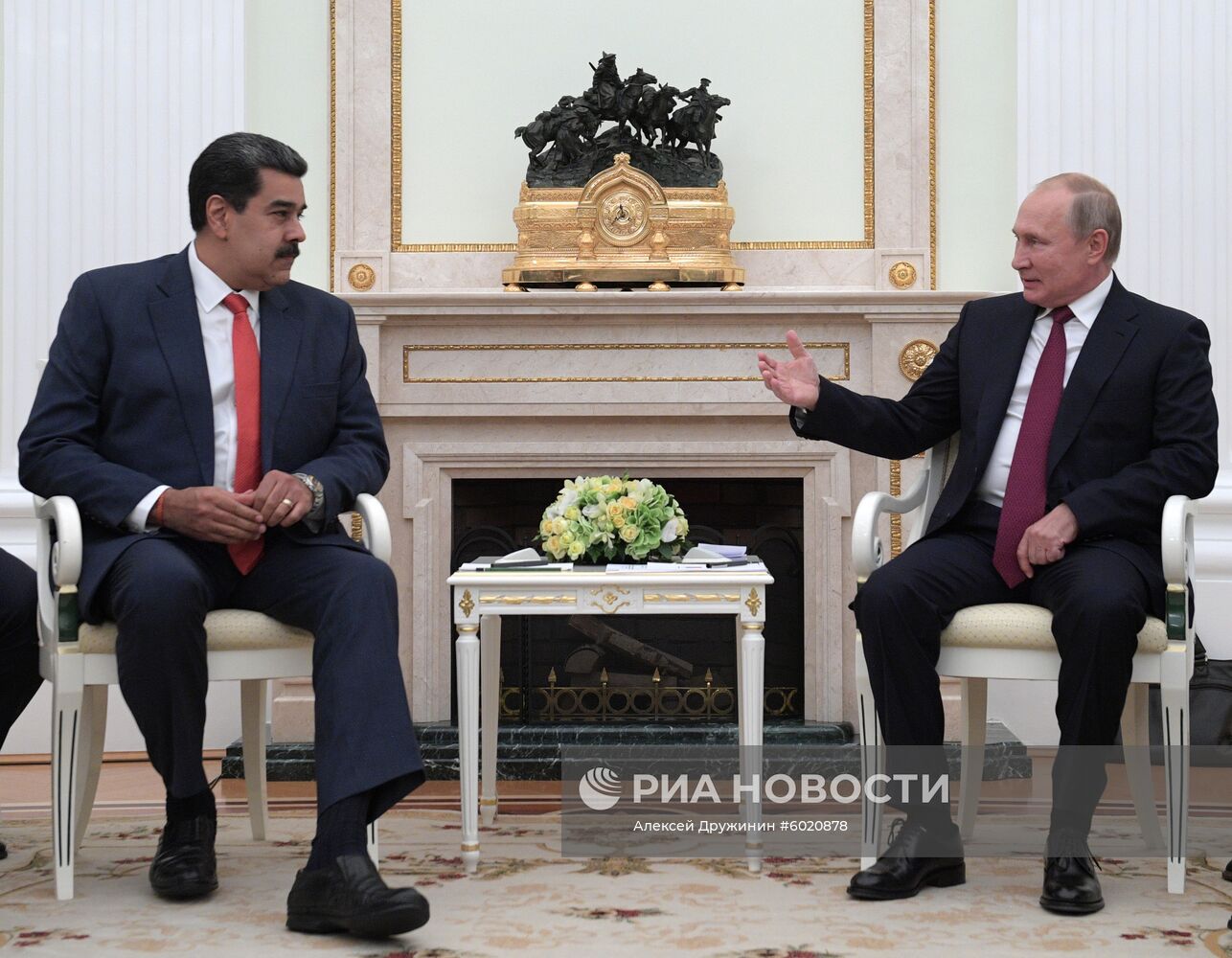 Встреча президента РФ В. Путина с  президентом Венесуэлы Н. Мадуро