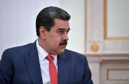 Встреча президента РФ В. Путина с  президентом Венесуэлы Н. Мадуро