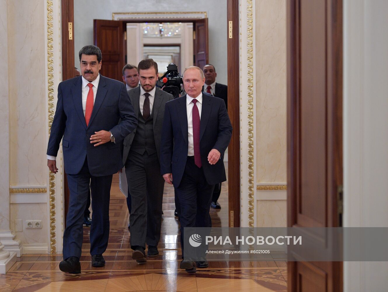 Встреча президента РФ В. Путина с  президентом Венесуэлы Н. Мадуро