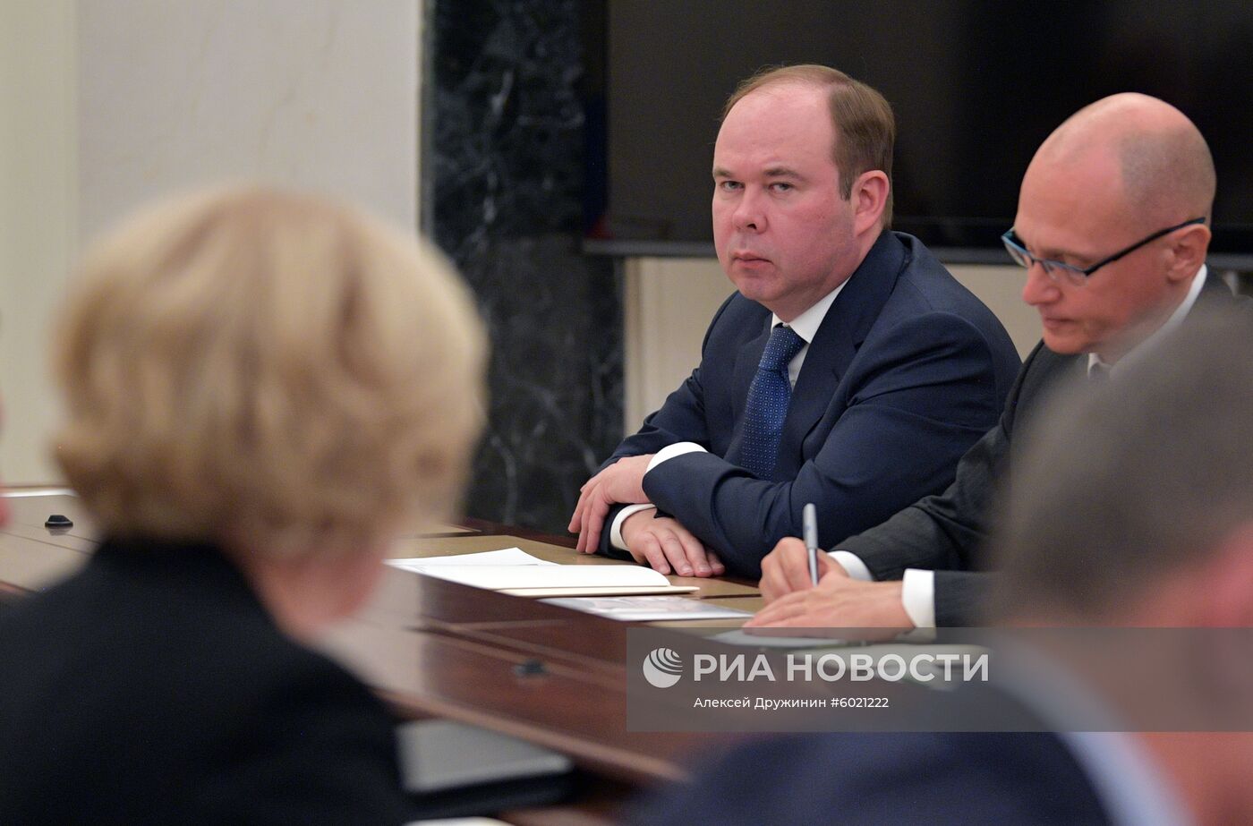 Президент РФ В. Путин провел совещание с членами правительства РФ