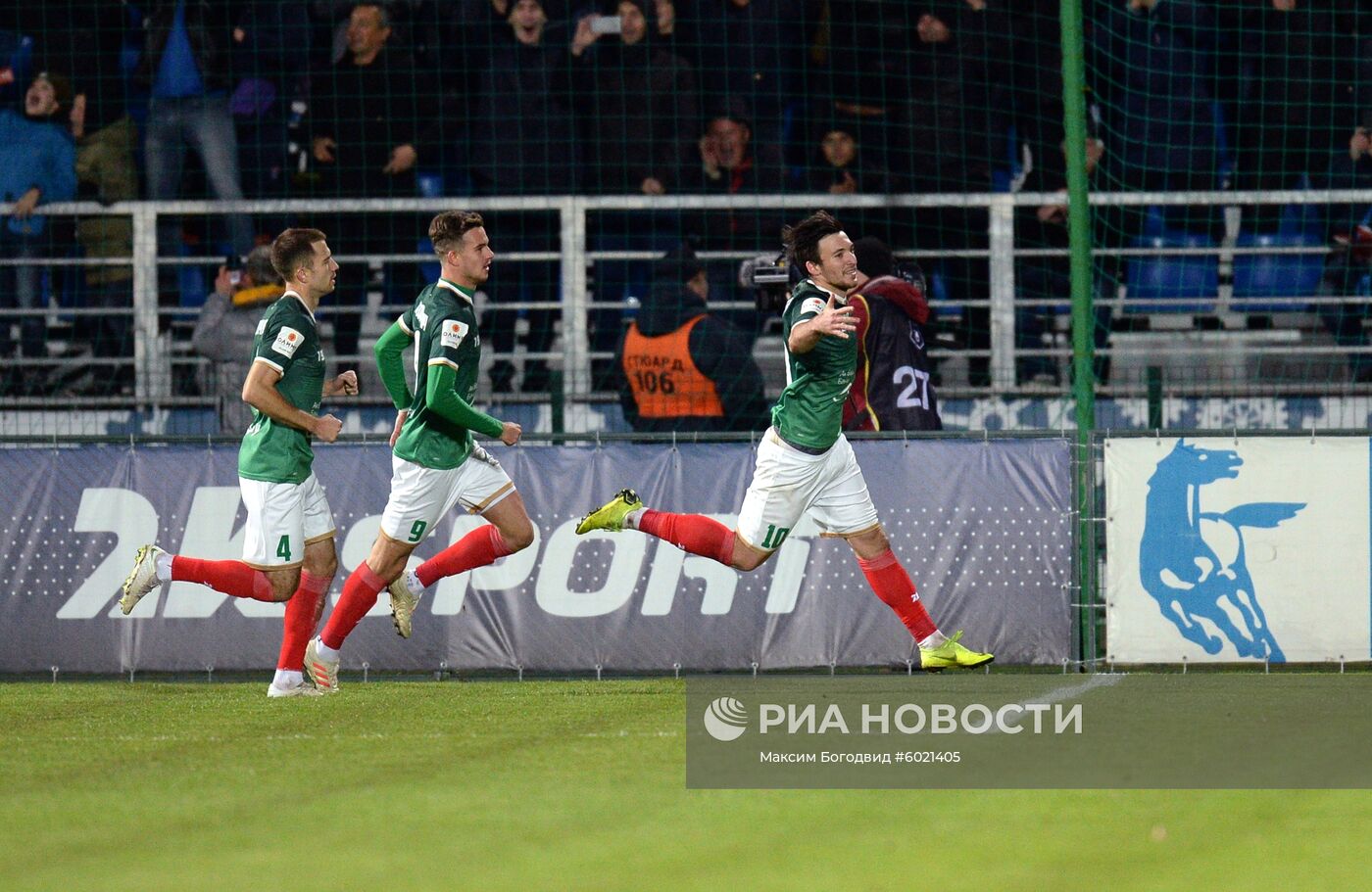 Футбол. Кубок России. Матч "КАМАЗ" - "Спартак"