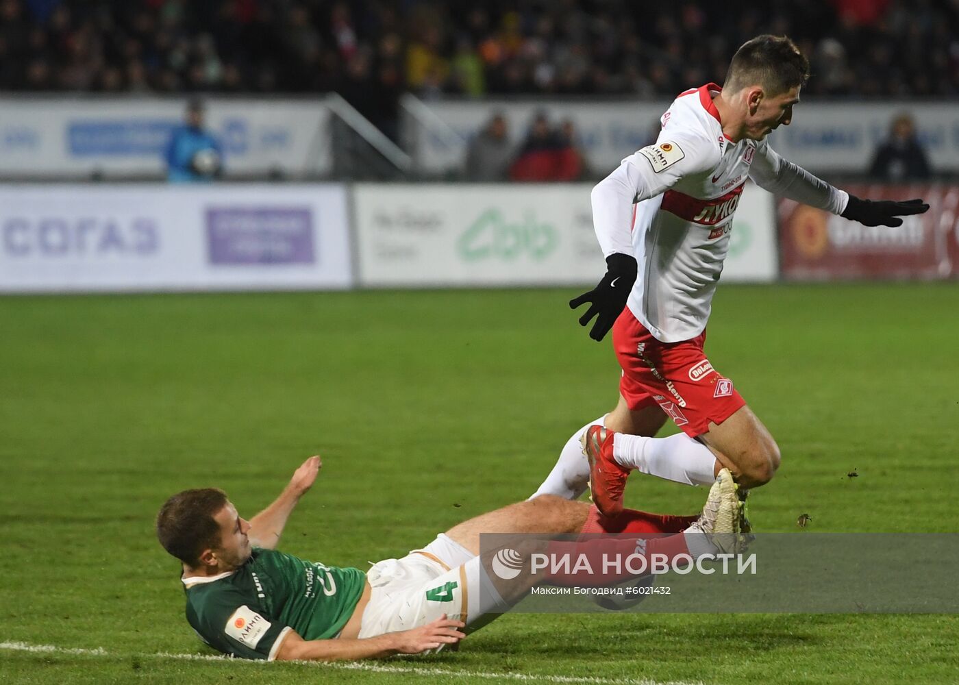 Футбол. Кубок России. Матч "КАМАЗ" - "Спартак"