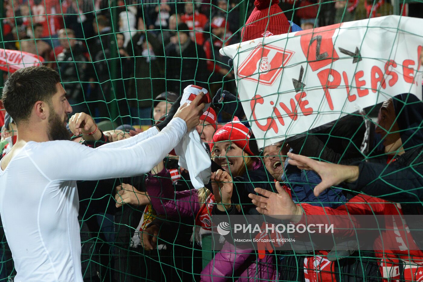 Футбол. Кубок России. Матч "КАМАЗ" - "Спартак"