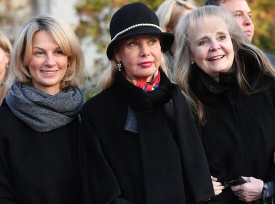 Открытие памятника писателю Льву Толстому