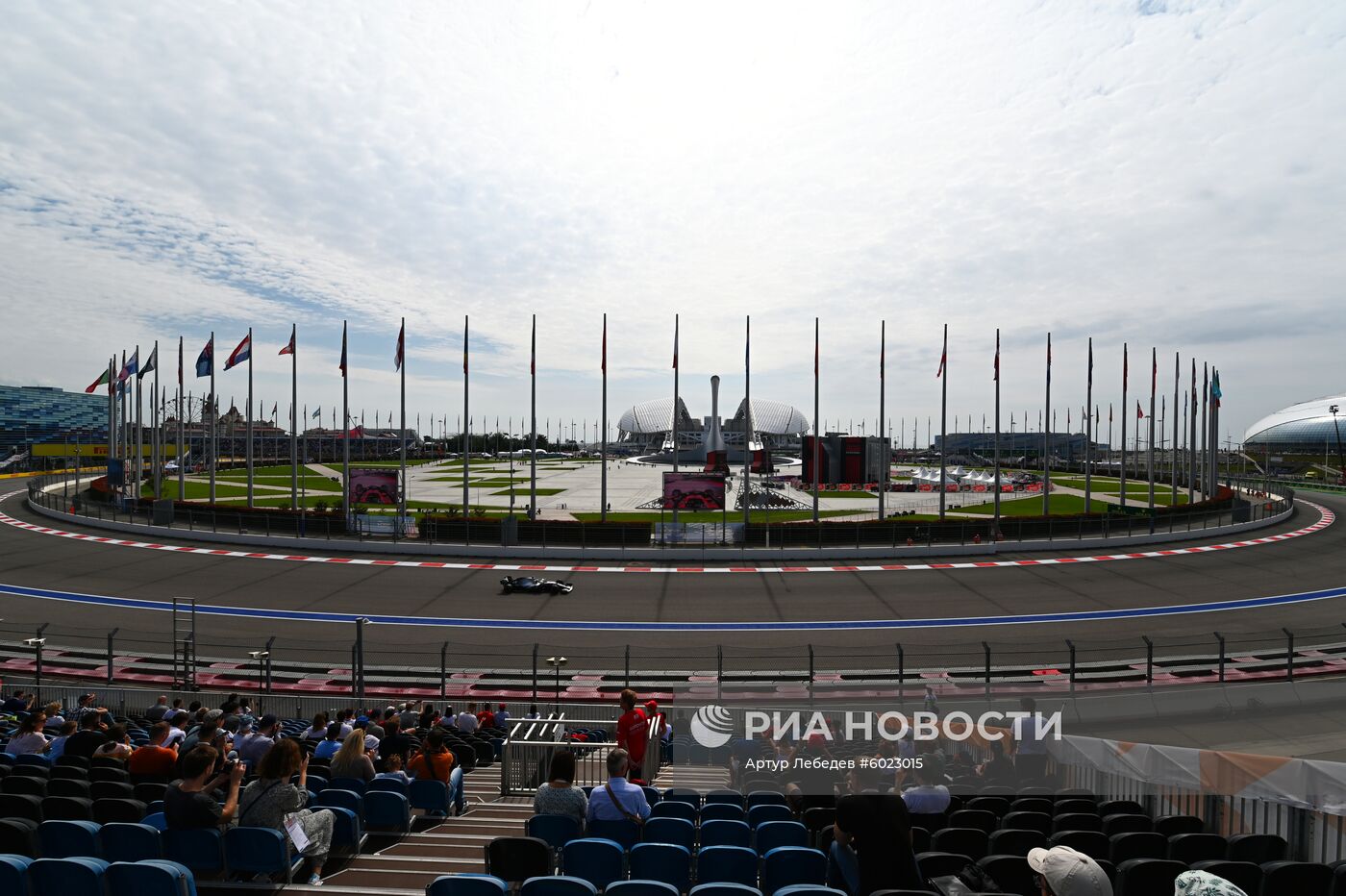 Автоспорт. Формула 1. ВТБ Гран-при России. Свободные заезды. Первая сессия