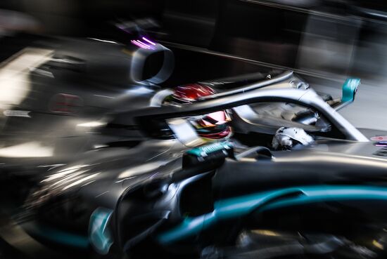 Автоспорт. Формула 1. ВТБ Гран-при России. Свободные заезды. Вторая сессия