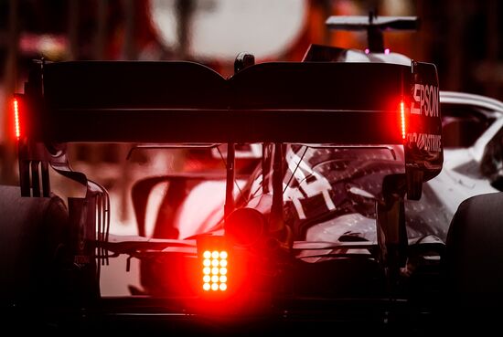 Автоспорт. Формула 1. ВТБ Гран-при России. Свободные заезды. Вторая сессия