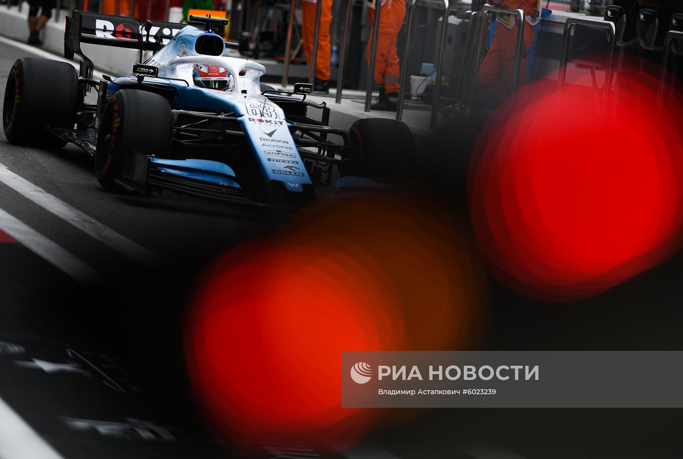 Автоспорт. Формула 1. ВТБ Гран-при России. Свободные заезды. Вторая сессия