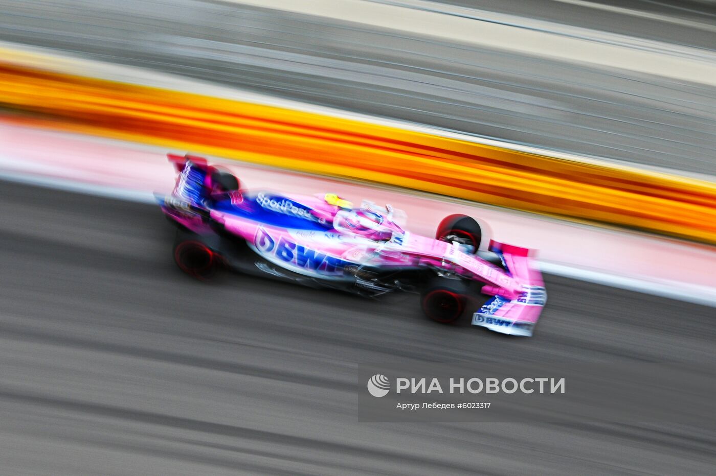 Автоспорт. Формула 1. ВТБ Гран-при России. Свободные заезды. Вторая сессия