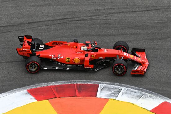 Автоспорт. Формула 1. ВТБ Гран-при России. Свободные заезды. Вторая сессия