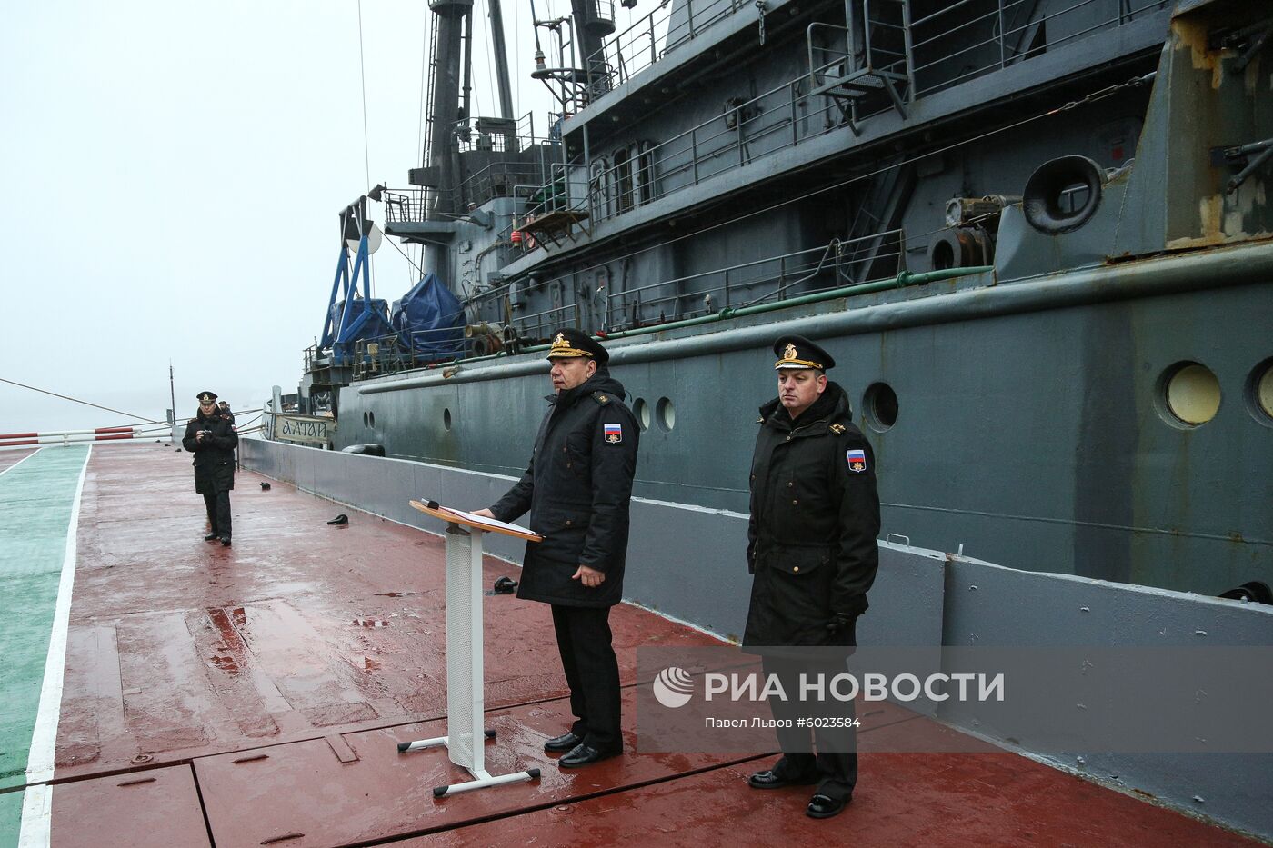 Возвращение буксира "Алтай" из экспедиции Северного флота РФ на Землю Франца-Иосифа