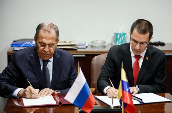 74-я сессия Генеральной Ассамблеи ООН в Нью-Йорке. День четвертый 